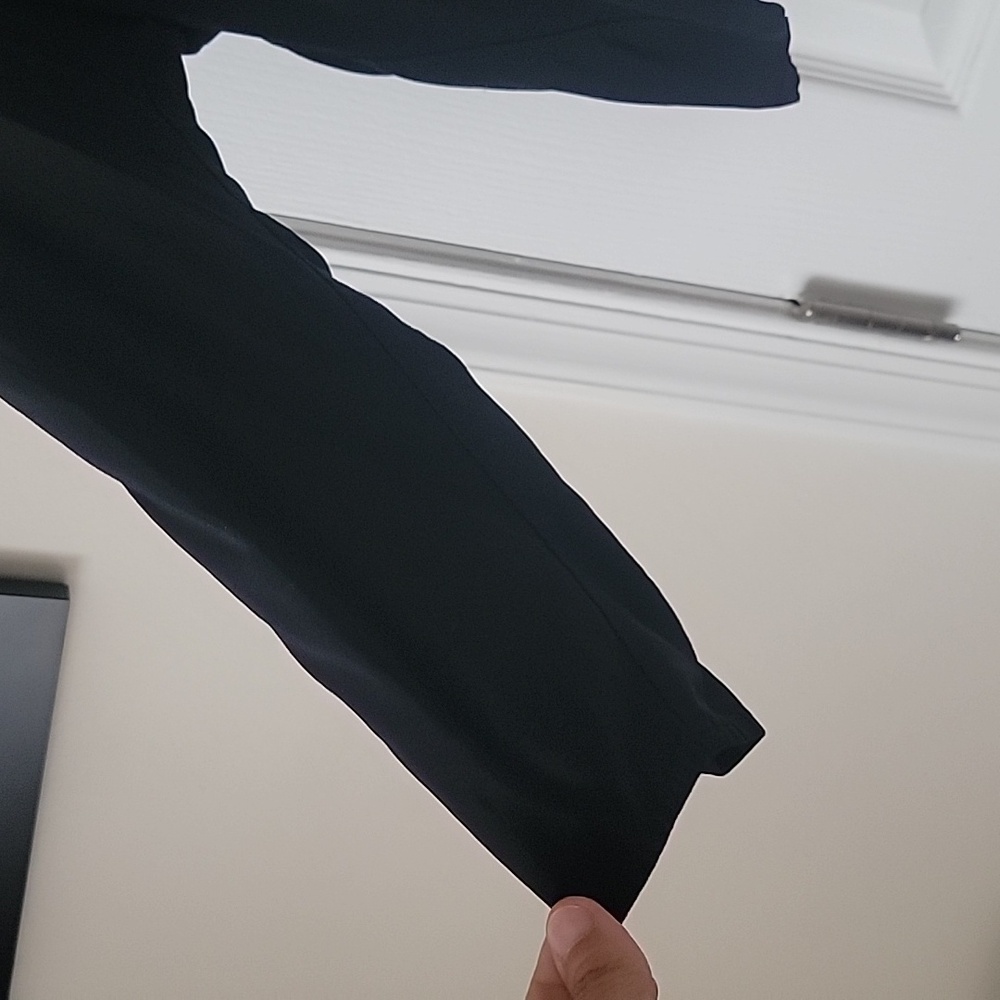 Eileen Fisher vneck top - Picture 3 of 3